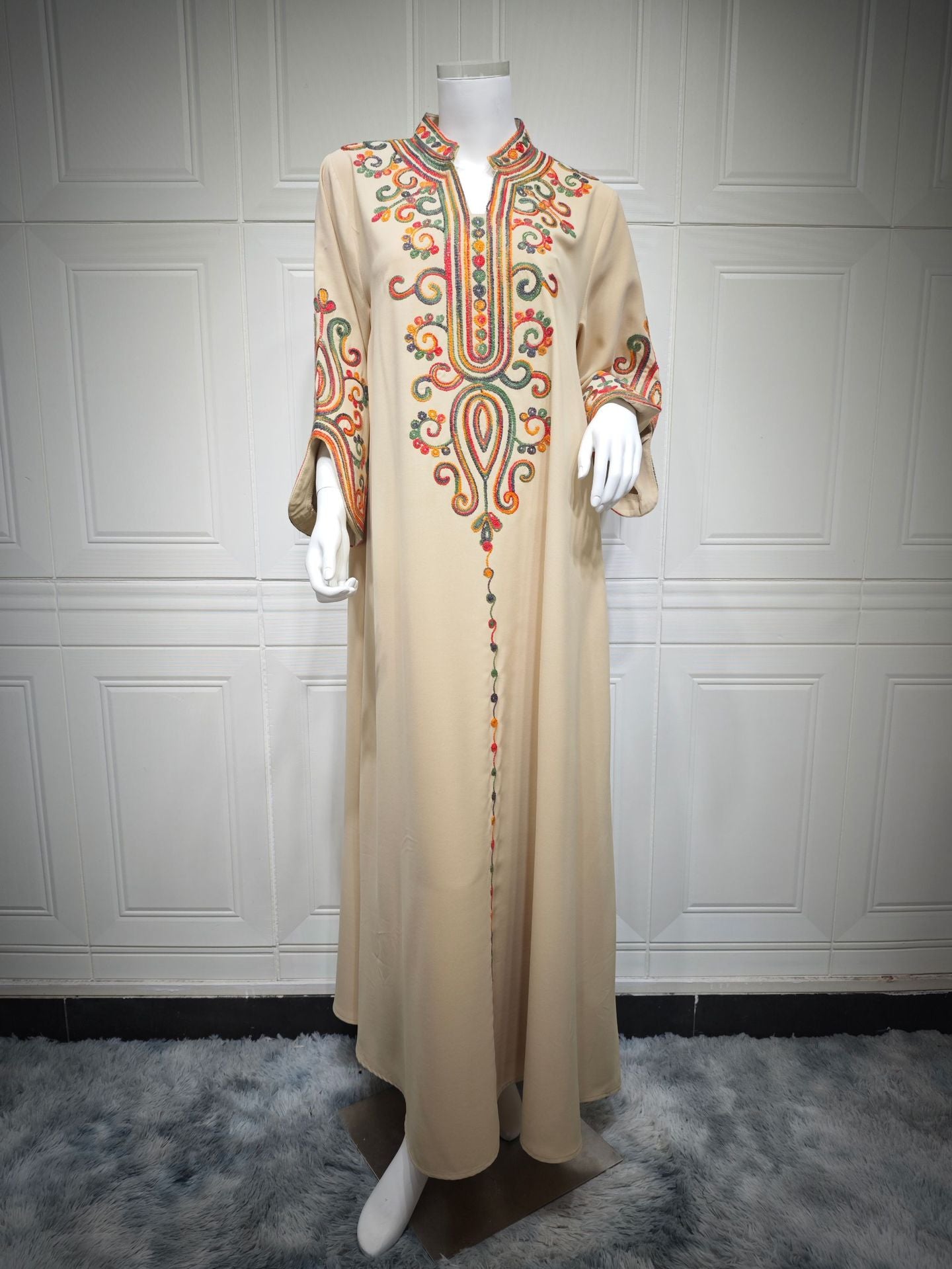 Muslim Women Embroidered Robe Autumn Winter Fashion Arab Dress Middle East Clothing Plus Size