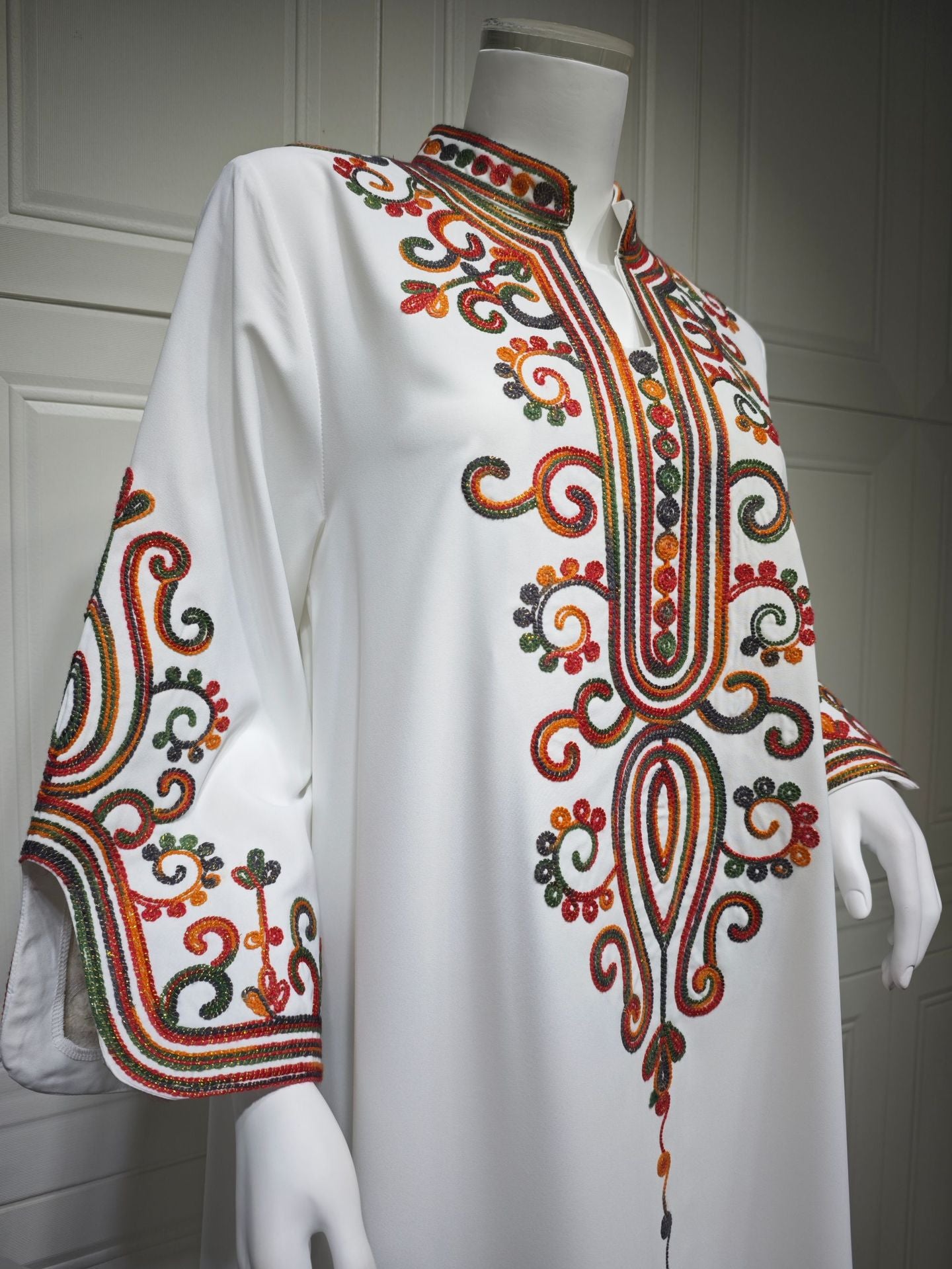 Muslim Women Embroidered Robe Autumn Winter Fashion Arab Dress Middle East Clothing Plus Size
