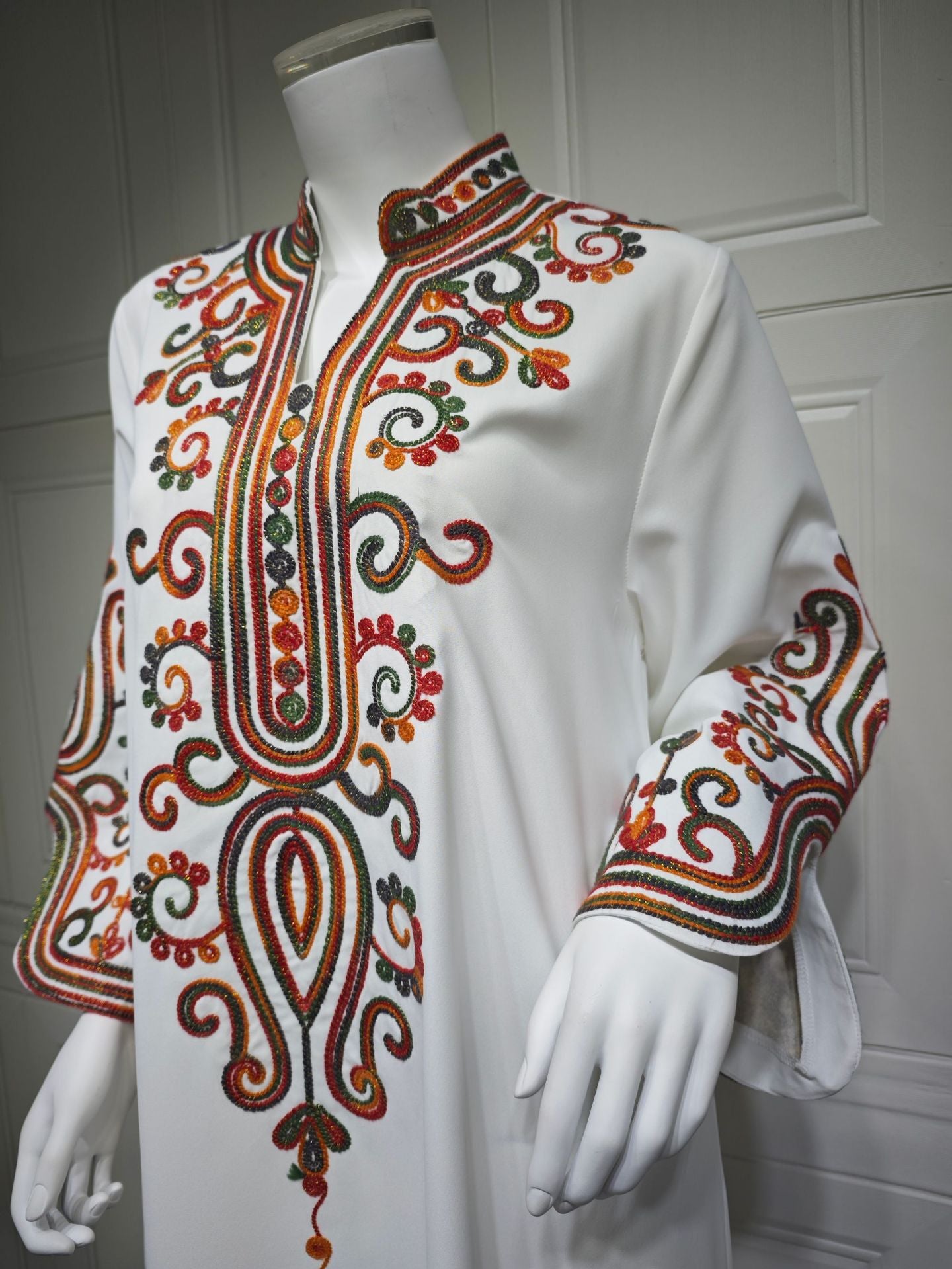 Muslim Women Embroidered Robe Autumn Winter Fashion Arab Dress Middle East Clothing Plus Size