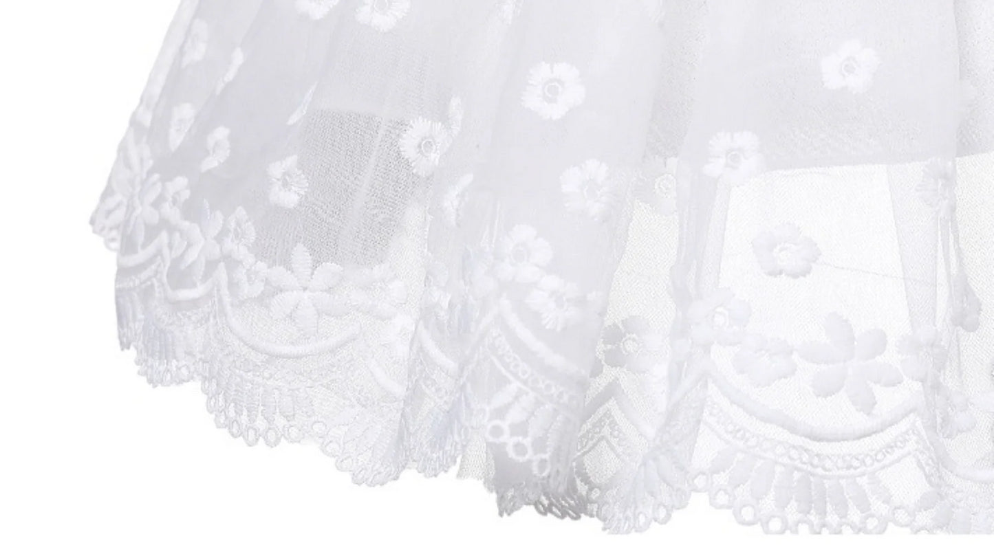 Baby Girl Lace Christening Dress with Hat – Sleeveless Princess Gown with Ruffle Collar