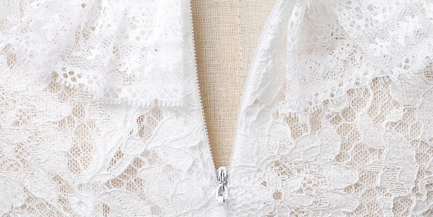 Baby Girl Lace Christening Dress with Hat – Sleeveless Princess Gown with Ruffle Collar