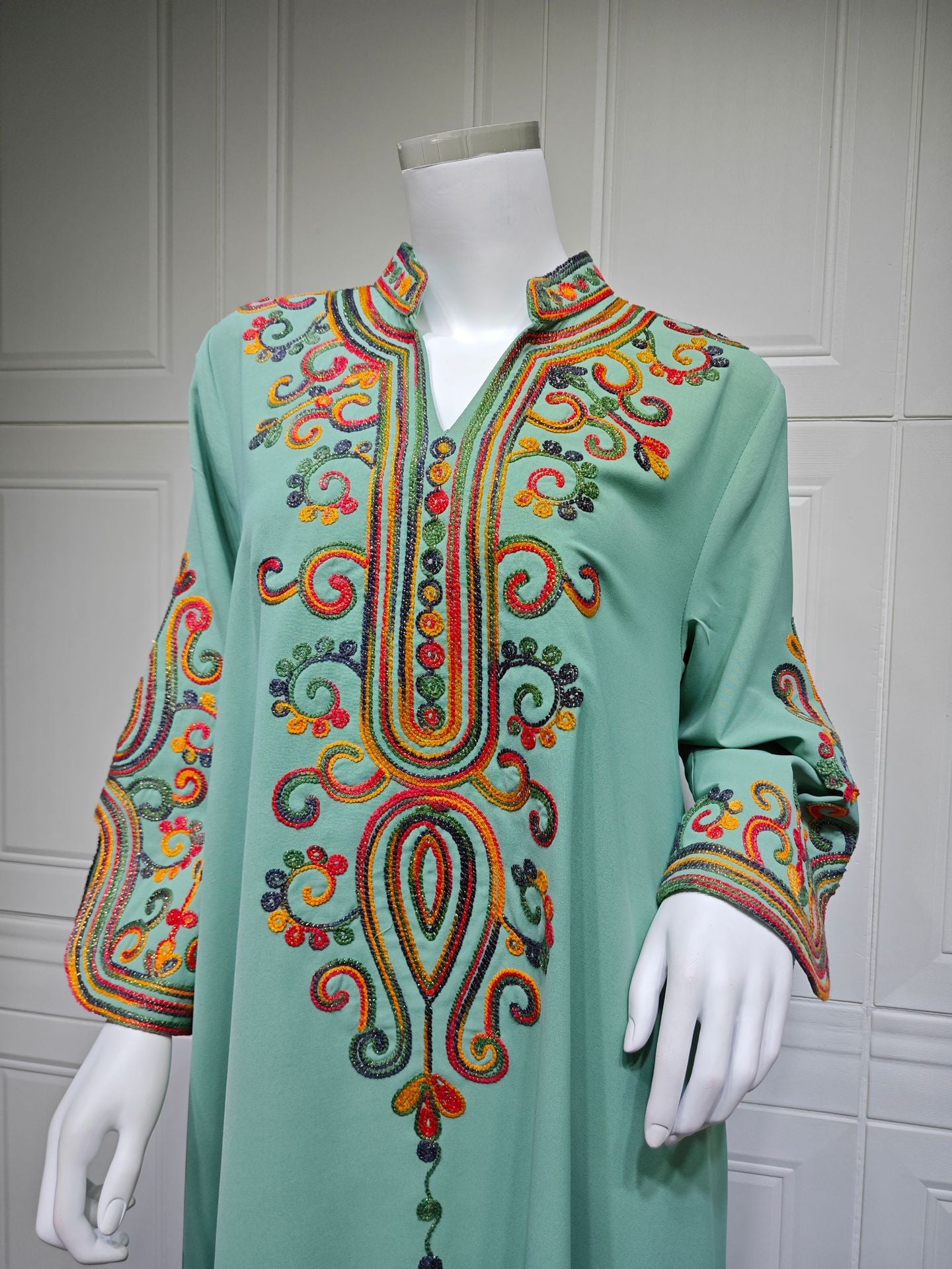 Muslim Women Embroidered Robe Autumn Winter Fashion Arab Dress Middle East Clothing Plus Size