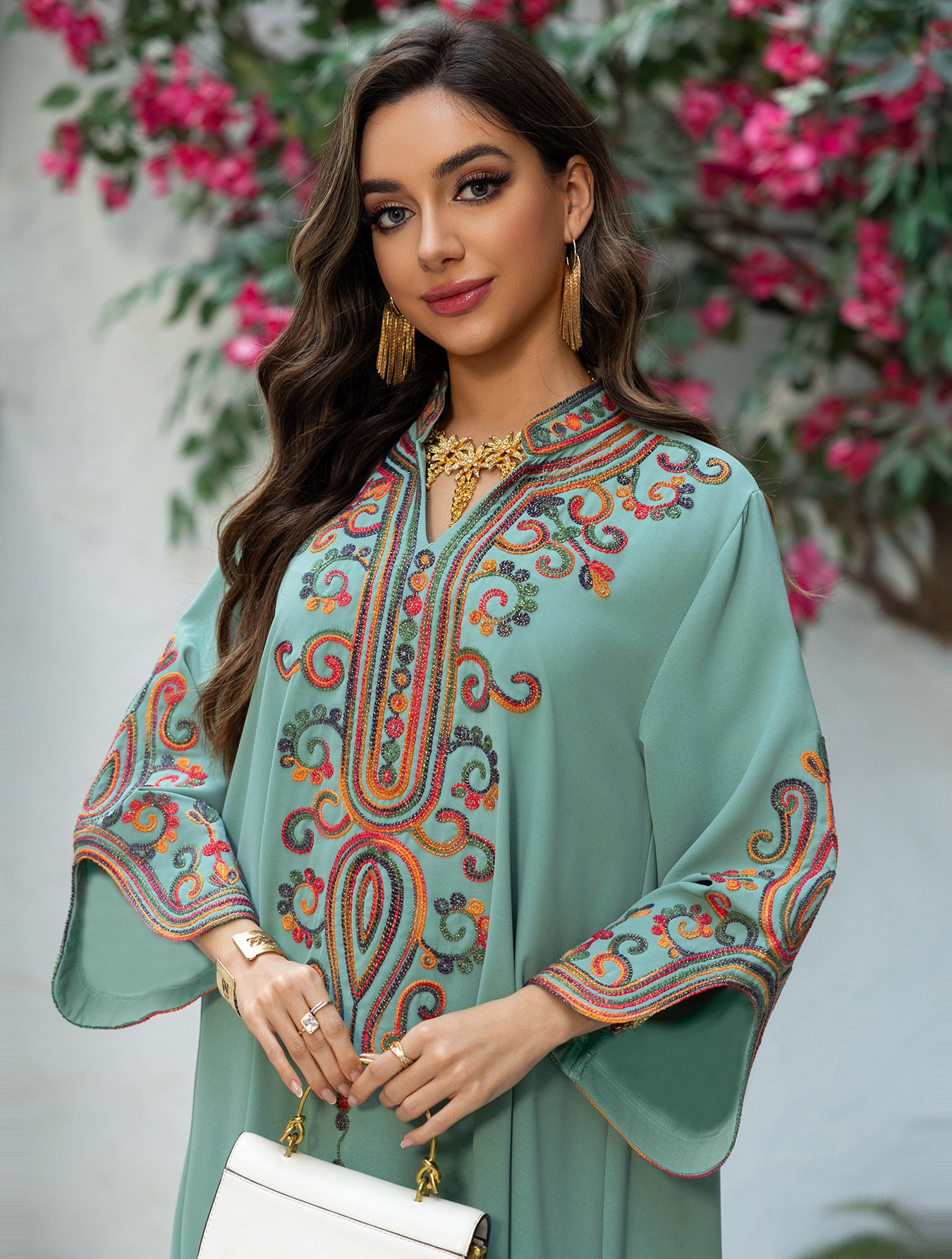 Muslim Women Embroidered Robe Autumn Winter Fashion Arab Dress Middle East Clothing Plus Size