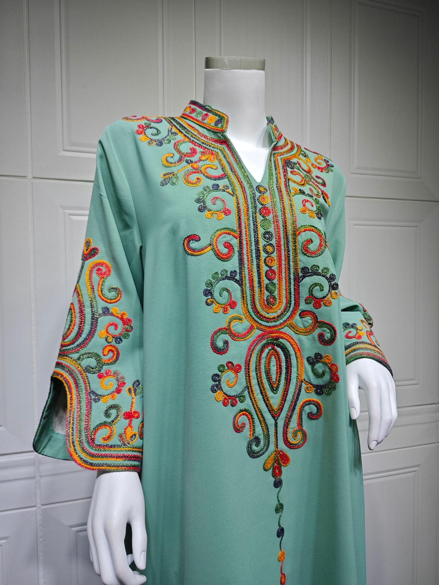 Muslim Women Embroidered Robe Autumn Winter Fashion Arab Dress Middle East Clothing Plus Size