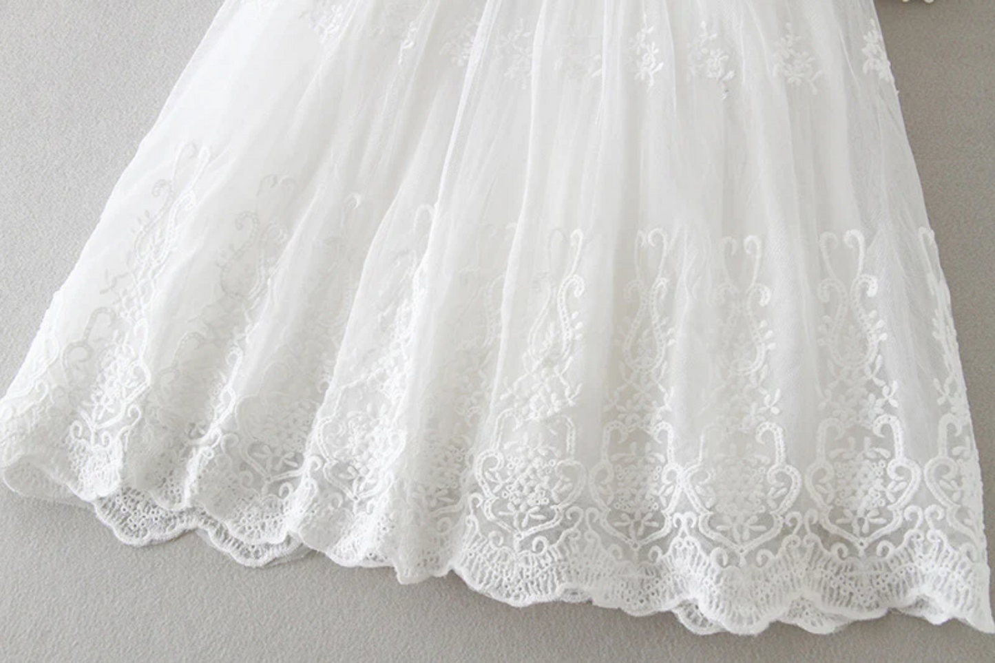 Elegant Lace Baby Christening Gown with Bonnet – Long Sleeve Baptism Blessing Dress